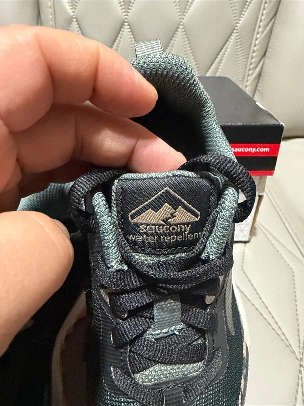 Saucony PEREGRINE11 Kids Black and Coral Trail Sneakers